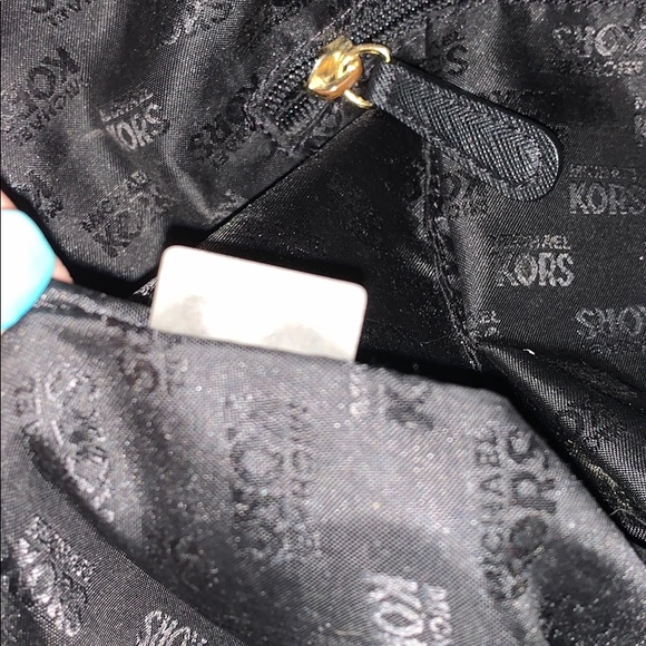 Michael Kors Oversized Large Black Tote - Picture 15 of 16
